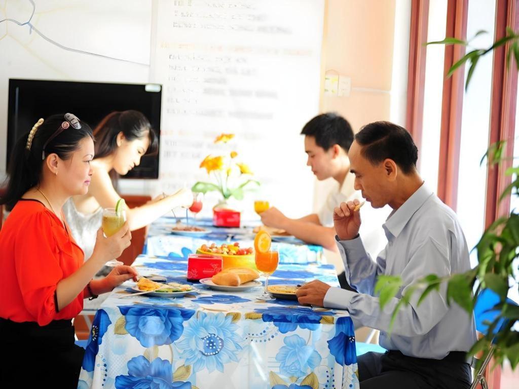 Hong Thang Hotel Хуе Екстериор снимка