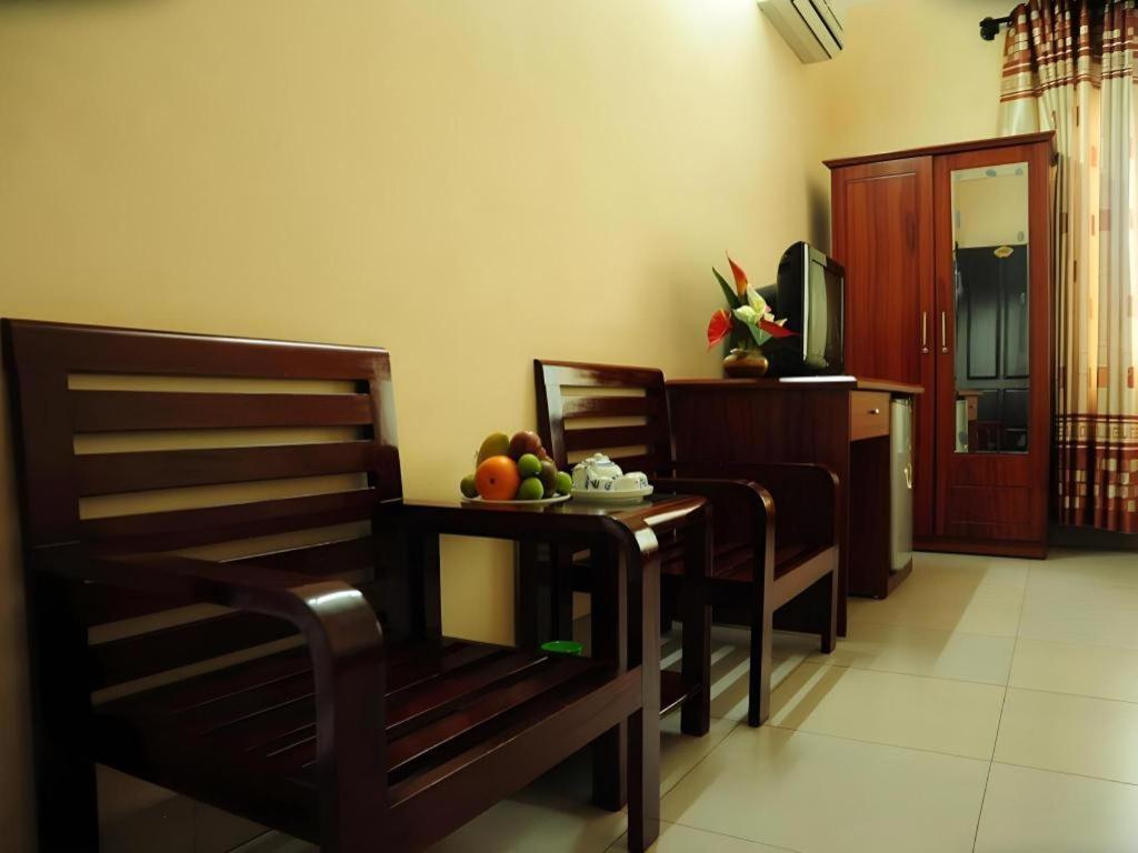 Hong Thang Hotel Хуе Екстериор снимка