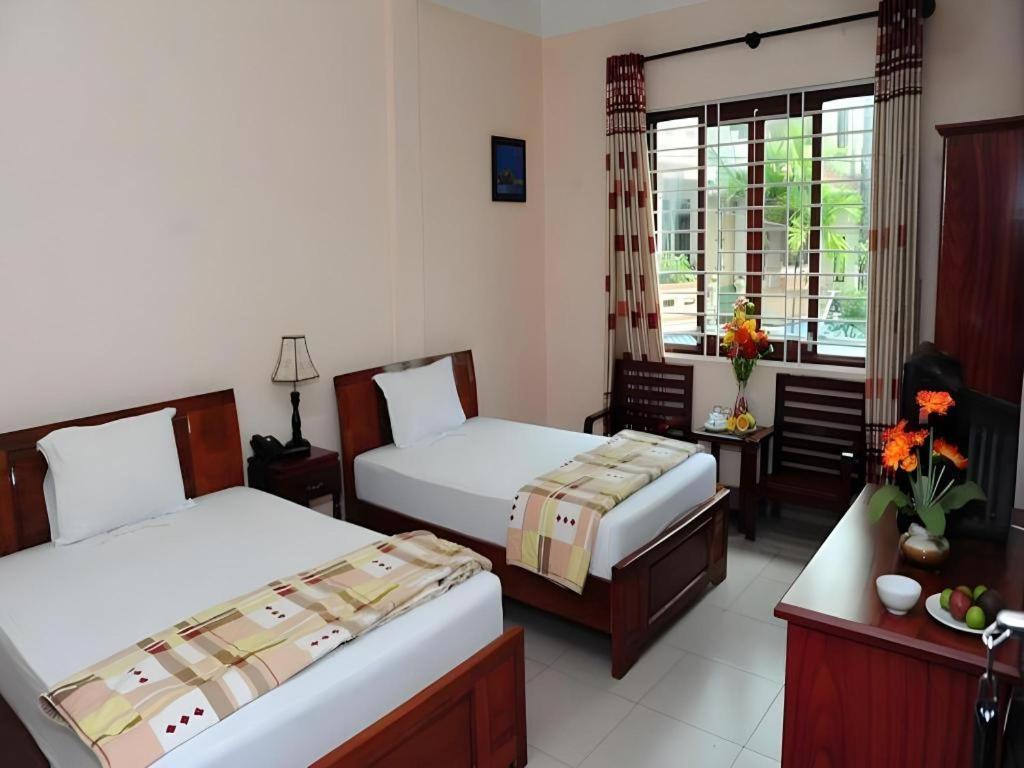 Hong Thang Hotel Хуе Екстериор снимка
