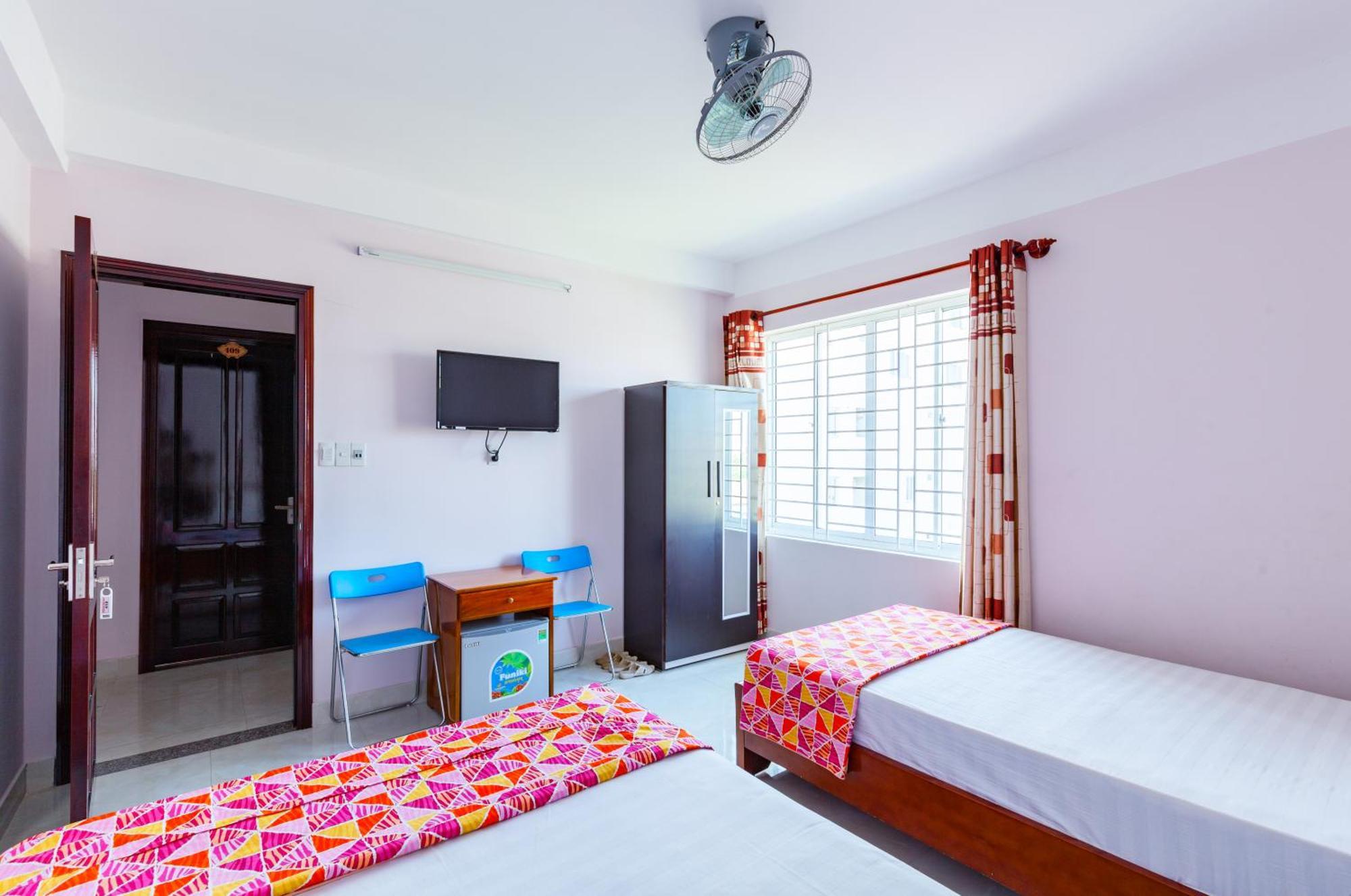 Hong Thang Hotel Хуе Екстериор снимка